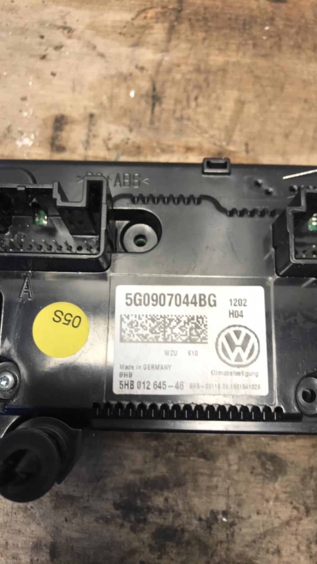 Commande chauffage VOLKSWAGEN PASSAT 7 PHASE 1 BREAK Diesel - 1