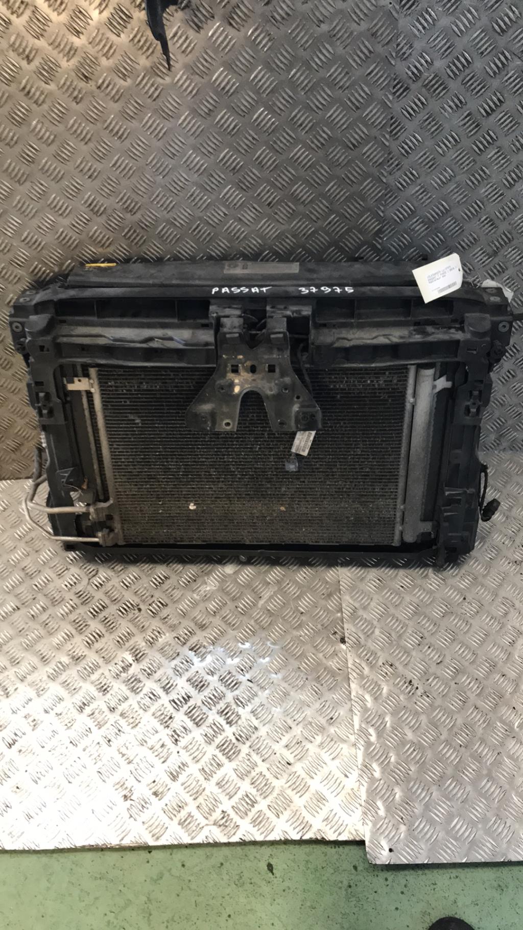 Radiateur clim VOLKSWAGEN PASSAT 7 PHASE 1 BREAK Diesel - 1