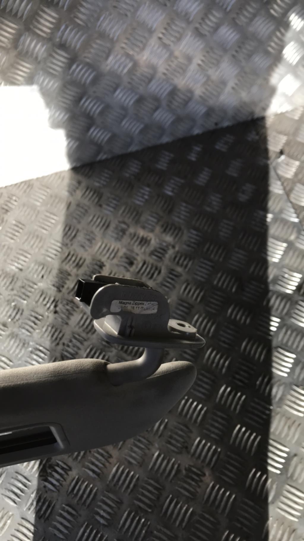 Pare soleil droit AUDI A3 2 PHASE 1 Essence - 1