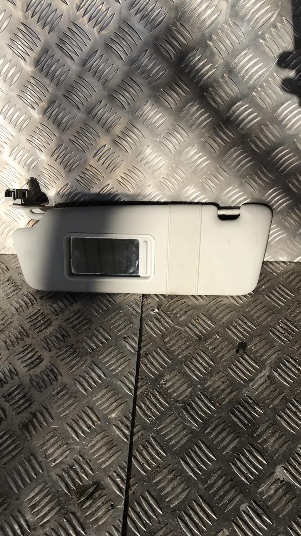 Pare soleil gauche AUDI A3 2 PHASE 1 Essence - 1