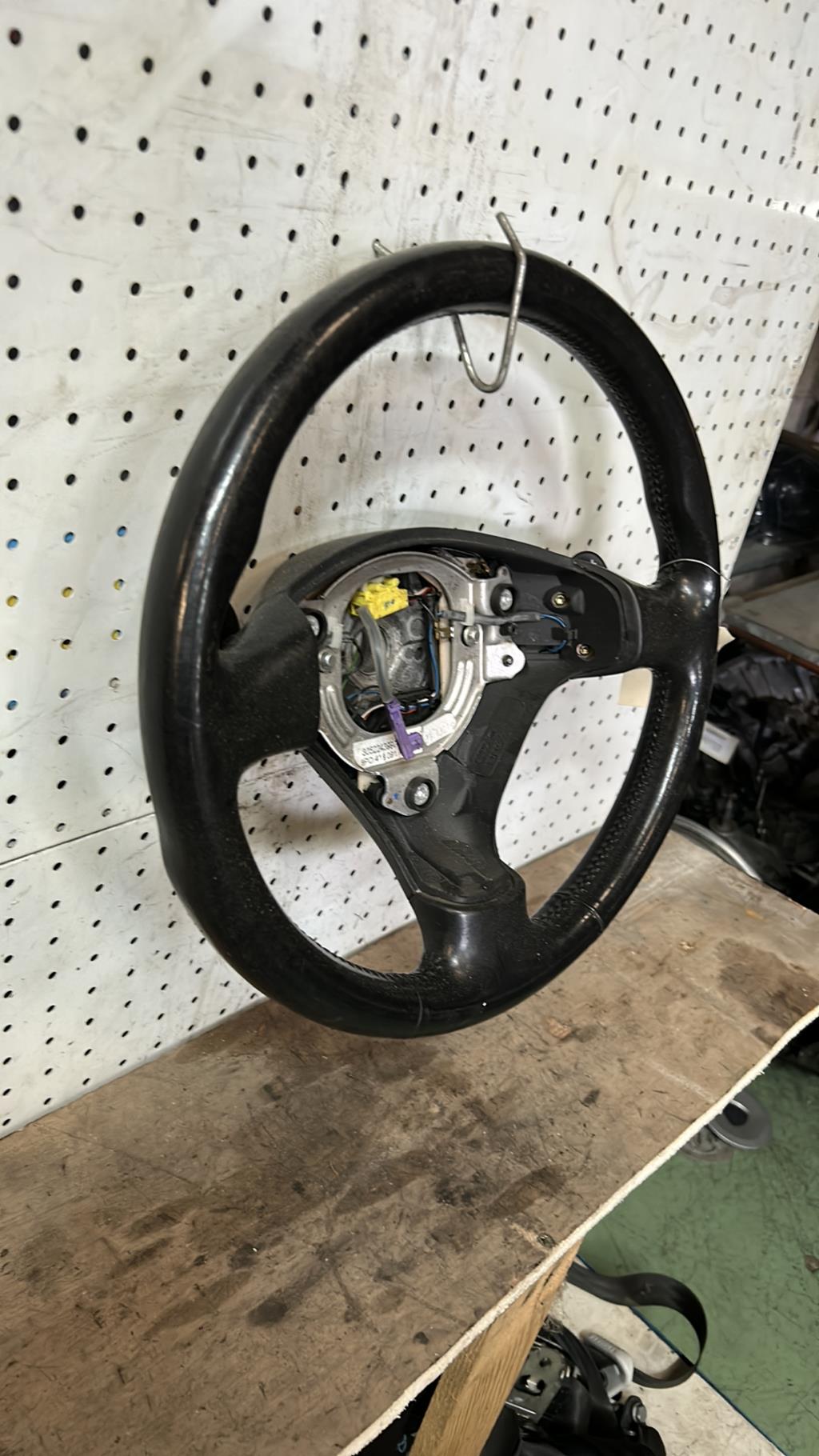 Volant AUDI A3 2 PHASE 1 Essence - 1