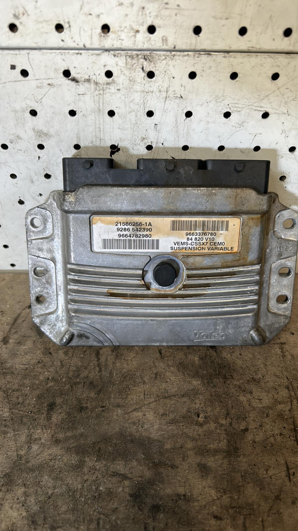 Calculateur CITROEN C5 2 BREAK Diesel - 1