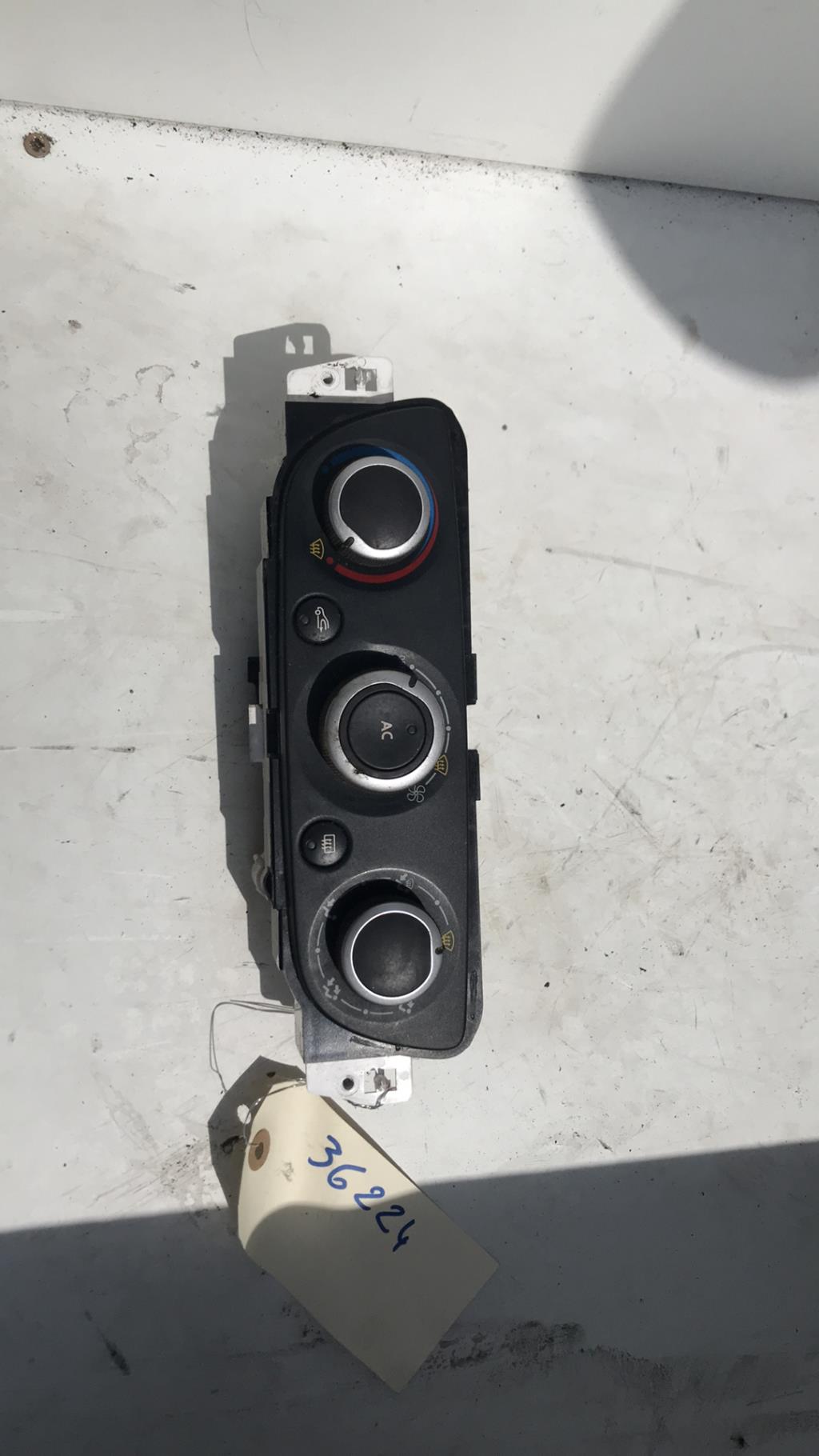 Commande chauffage RENAULT MEGANE 3 PHASE 1 Diesel - 1