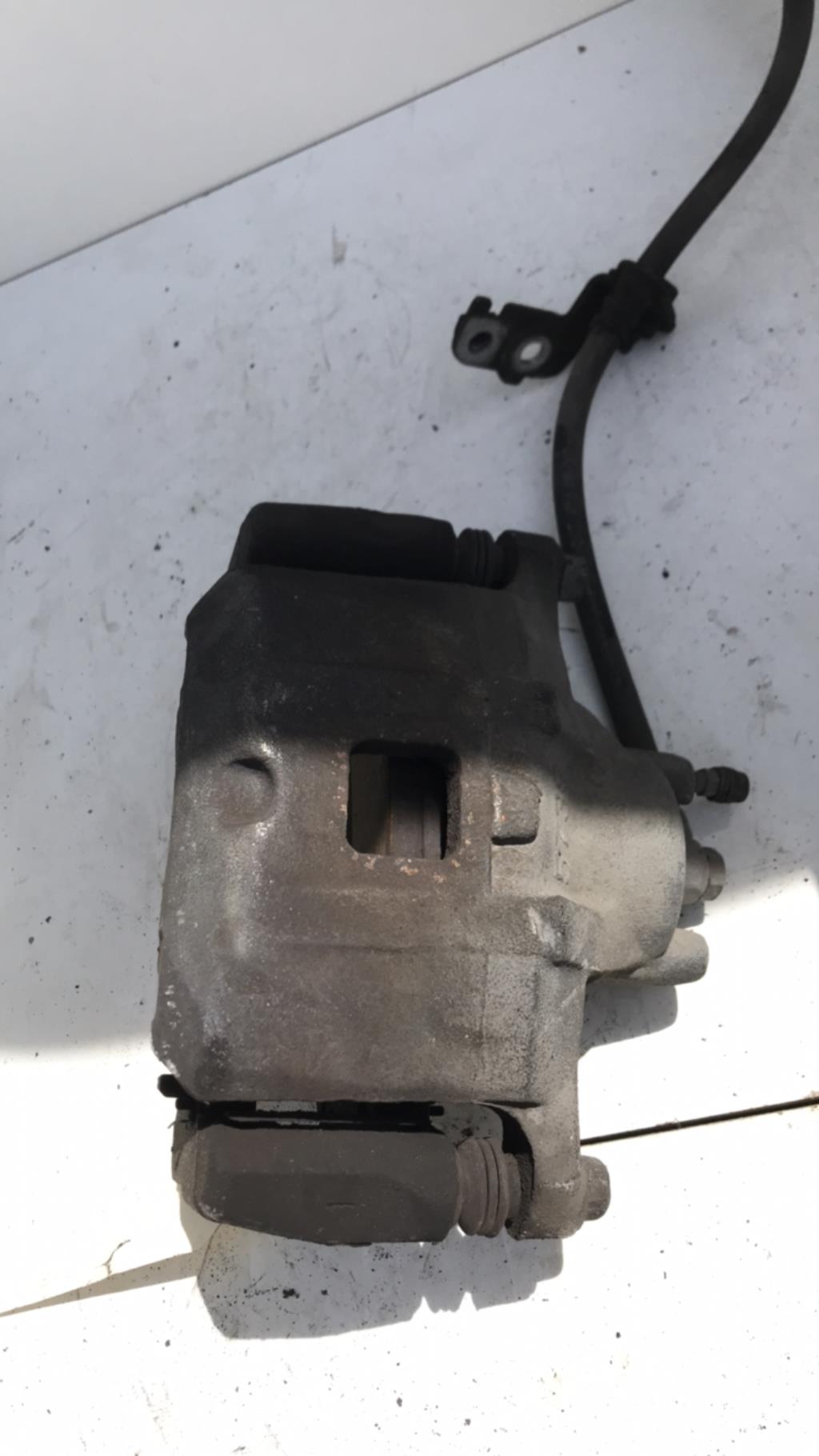Etrier avant gauche (freinage) DODGE CALIBER Diesel - 1