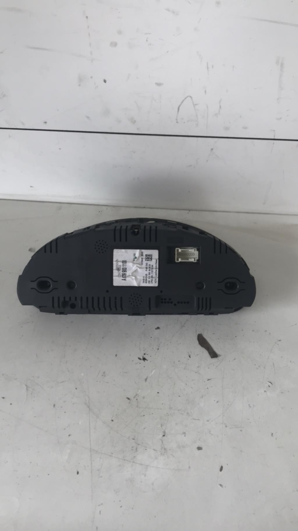Compteur MERCEDES VITO 639 PHASE 2  - 1