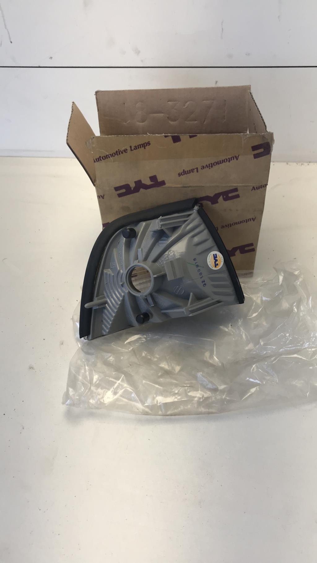Optique avant secondaire gauche (feux)(clignotant) BMW SERIE 3 E36  - 1