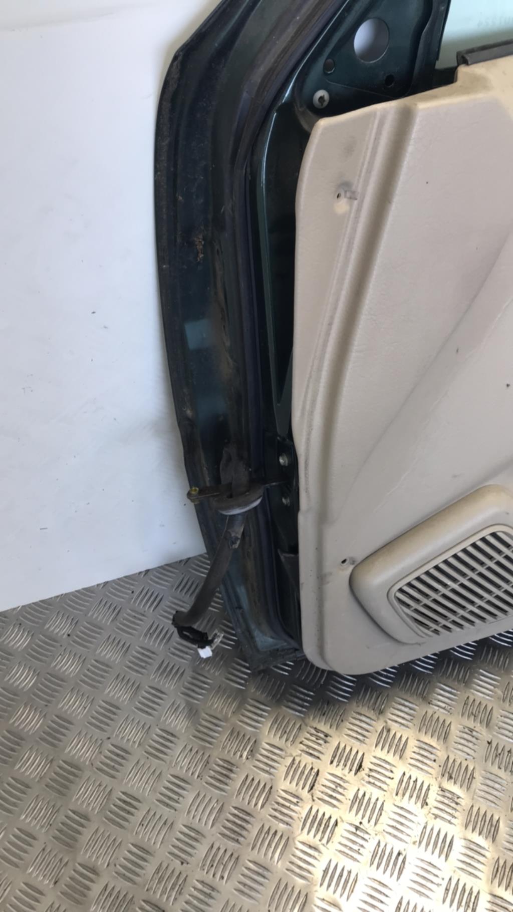 Porte avant droit NISSAN TERRANO 2 PHASE 3  - 1