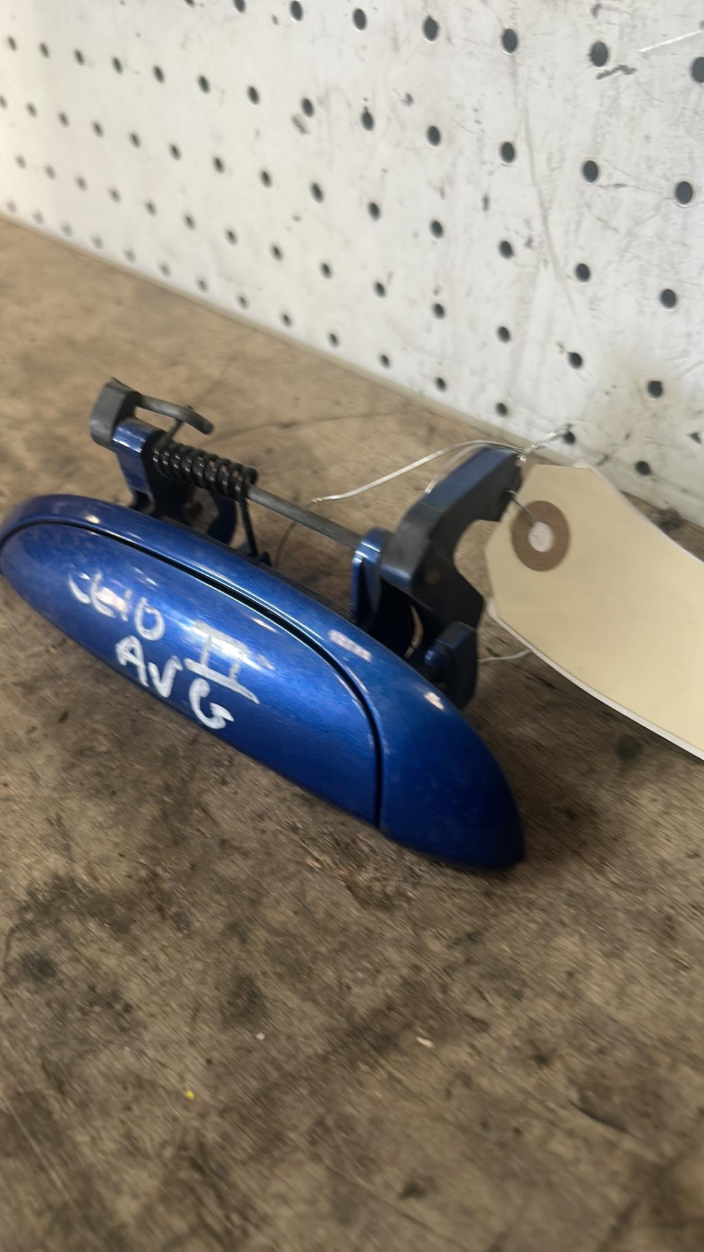 Poignee porte avant gauche RENAULT CLIO 2 CAMPUS PHASE 1 Diesel - 1