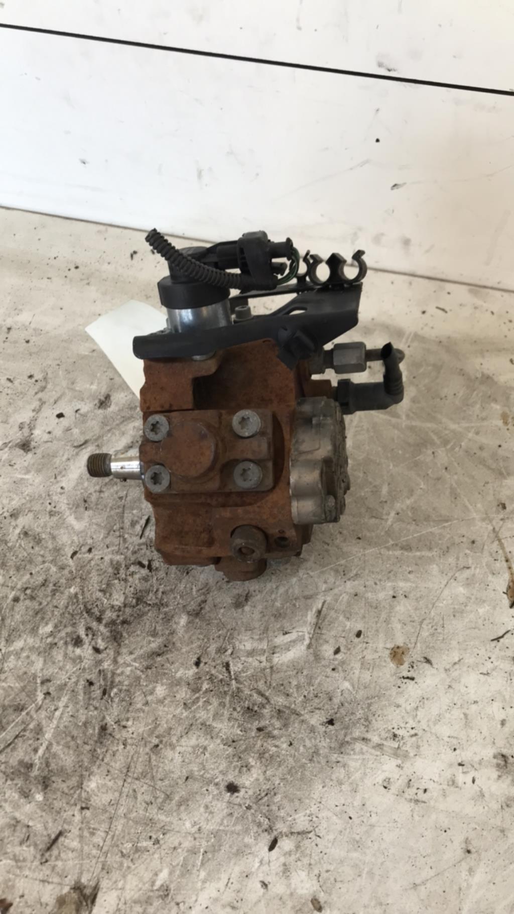 Pompe à injection FORD FIESTA 5 PHASE 2 Diesel - 1