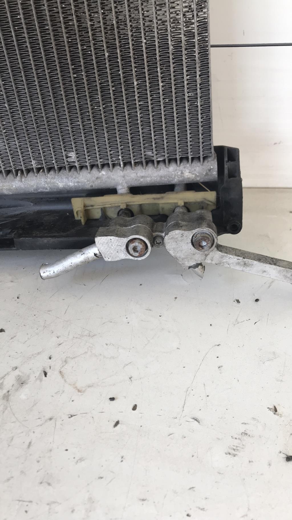 Radiateur clim BMW SERIE 1 E81 Diesel - 1