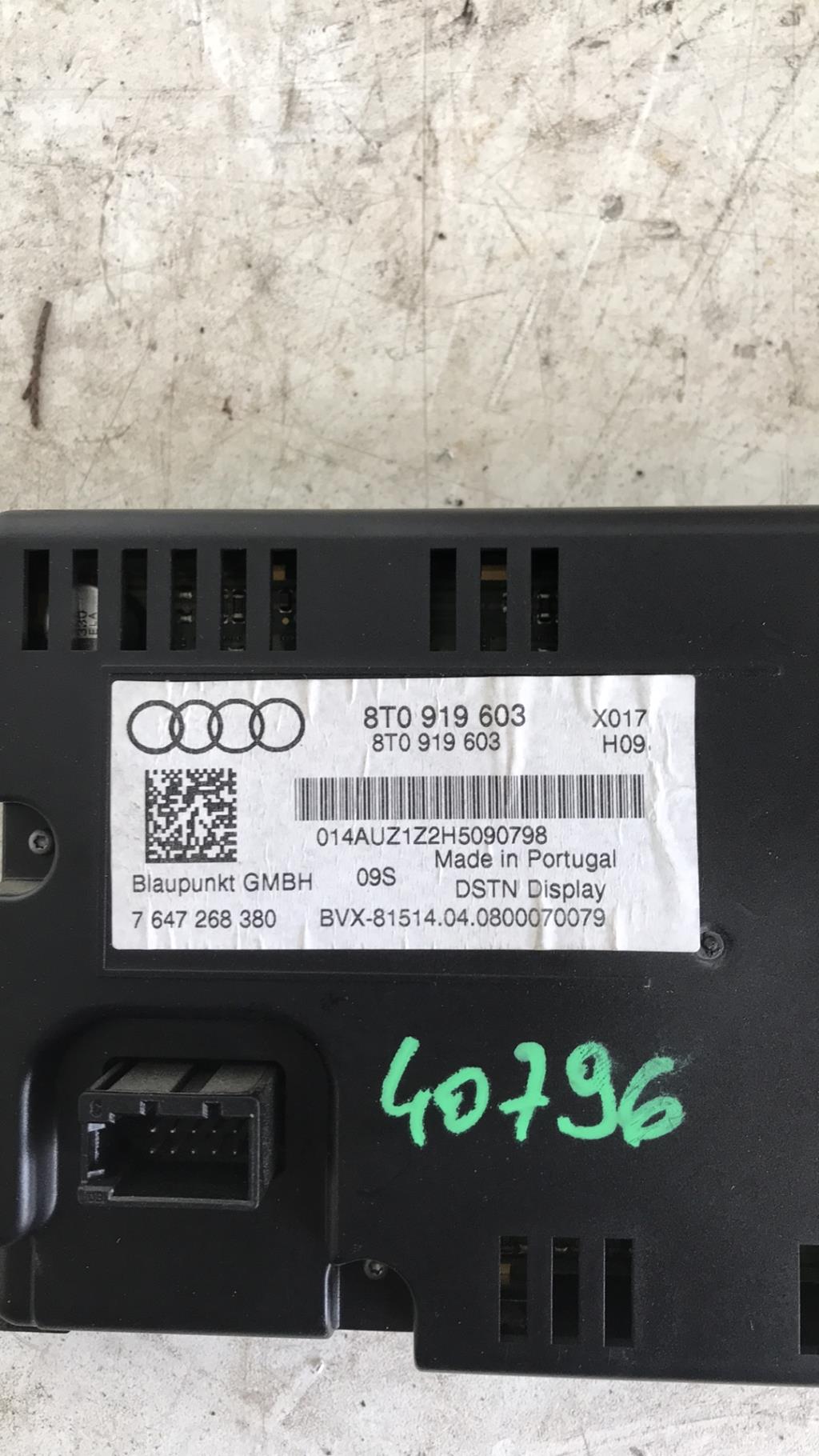 Ecran GPS AUDI A4 3 PHASE 1 Diesel - 1