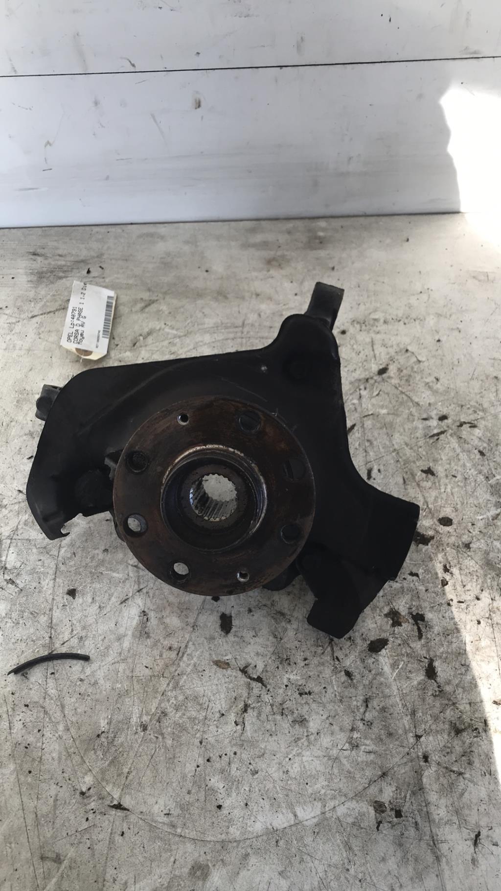 Moyeu avant gauche OPEL CORSA D PHASE 1 Diesel - 1
