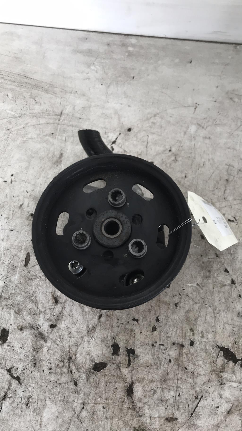 Pompe de direction AUDI A4 3 PHASE 1 Diesel - 1