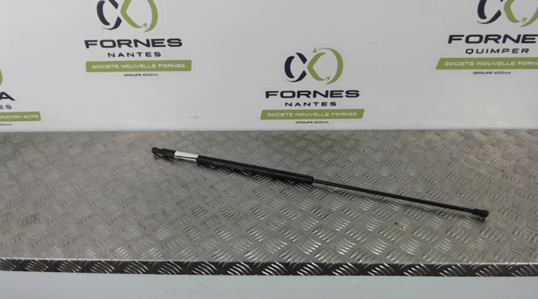 Verin de capot VOLVO V 40 1 PHASE 2 BREAK Diesel - 1