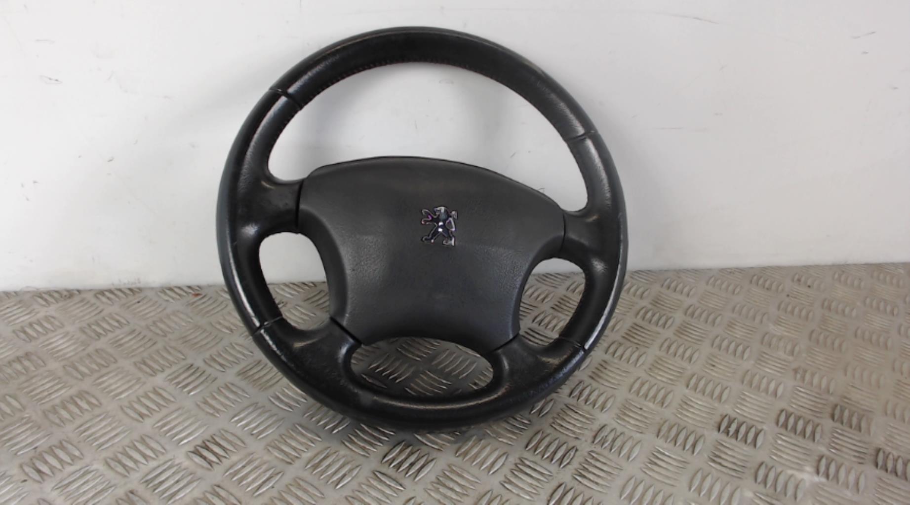 Volant PEUGEOT 407 PHASE 1 BREAK Diesel - 1