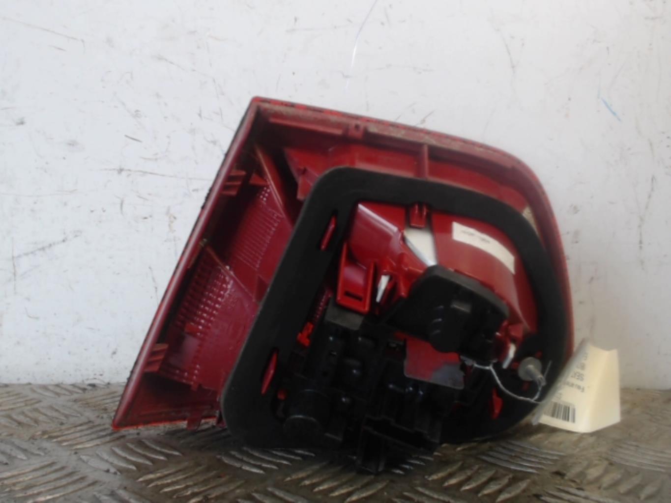 Feu arriere secondaire gauche (feux) SEAT IBIZA 4 ST PHASE 1 BREAK Essence - 1