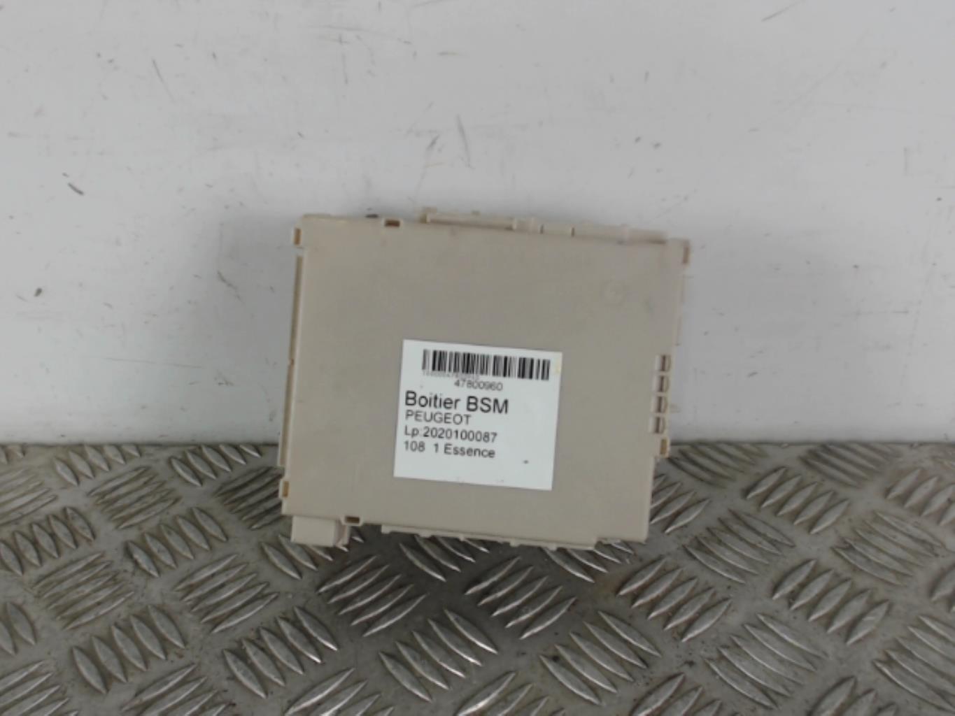 Boitier servitude moteur (BSM) PEUGEOT 108 Essence - 1