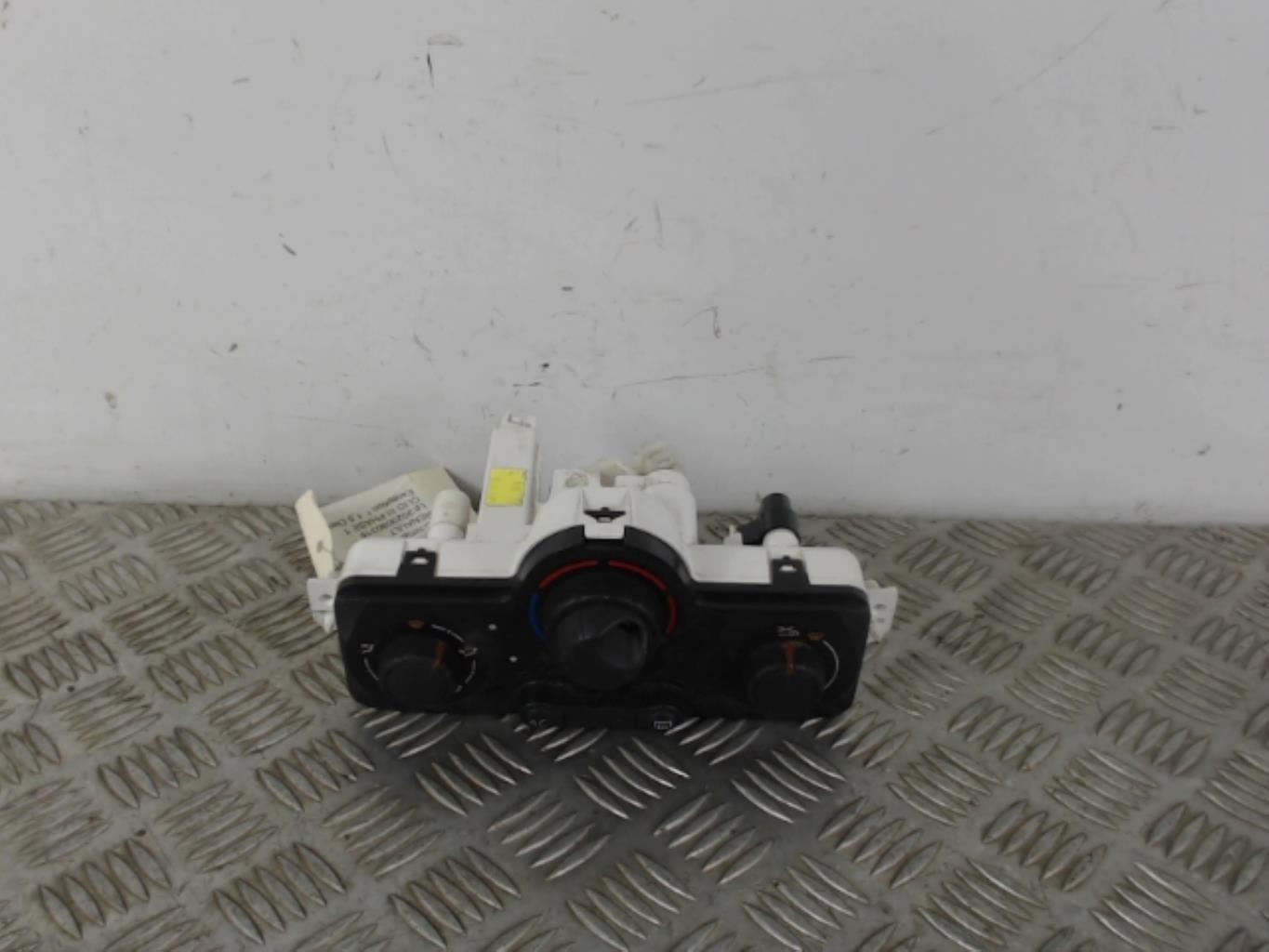 Commande chauffage RENAULT CLIO 3 PHASE 1 Diesel - 1