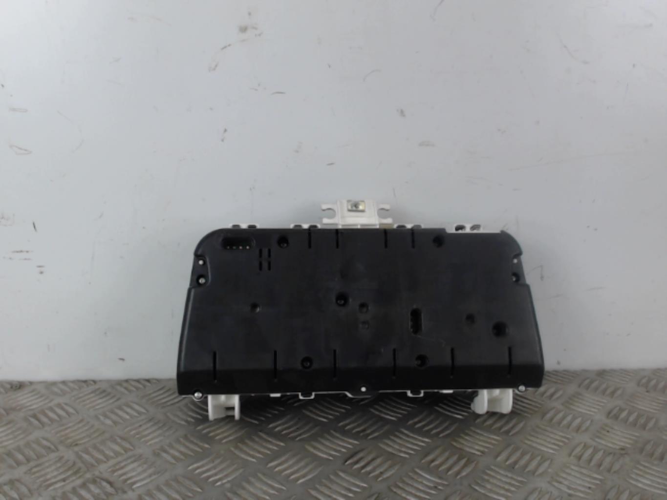 Compteur TOYOTA COROLLA VERSO 2 PHASE 1 Diesel - 1