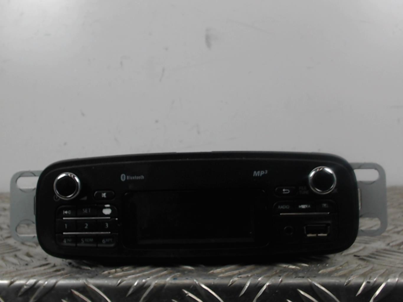 Autoradio RENAULT CLIO 4 PHASE 1 BREAK Diesel - 1