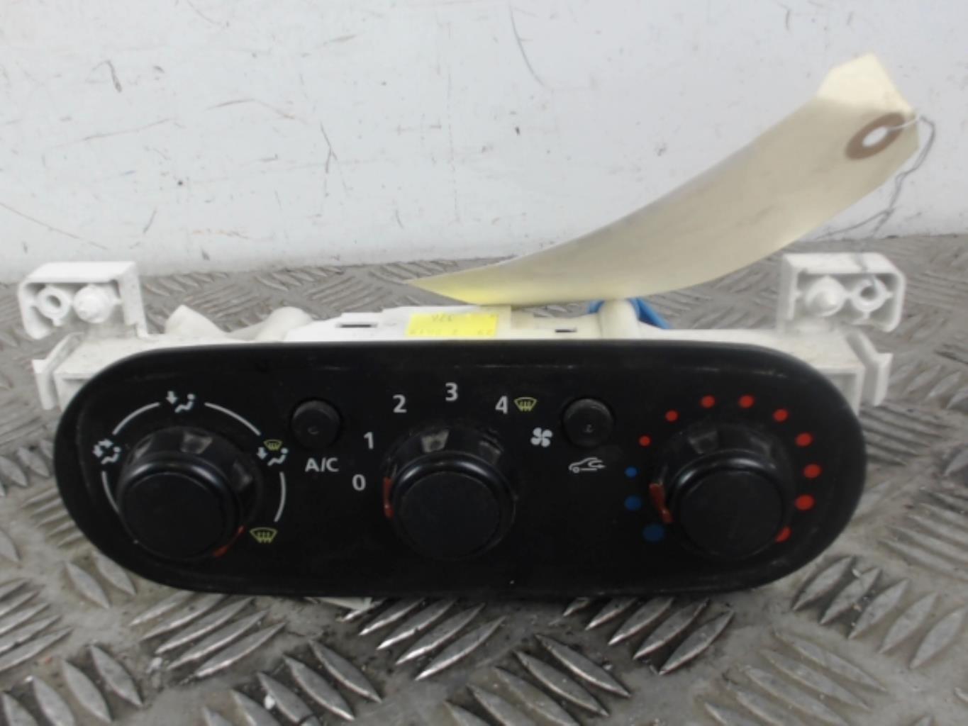 Commande chauffage RENAULT TRAFIC 3 COURT PHASE 1 Diesel - 1