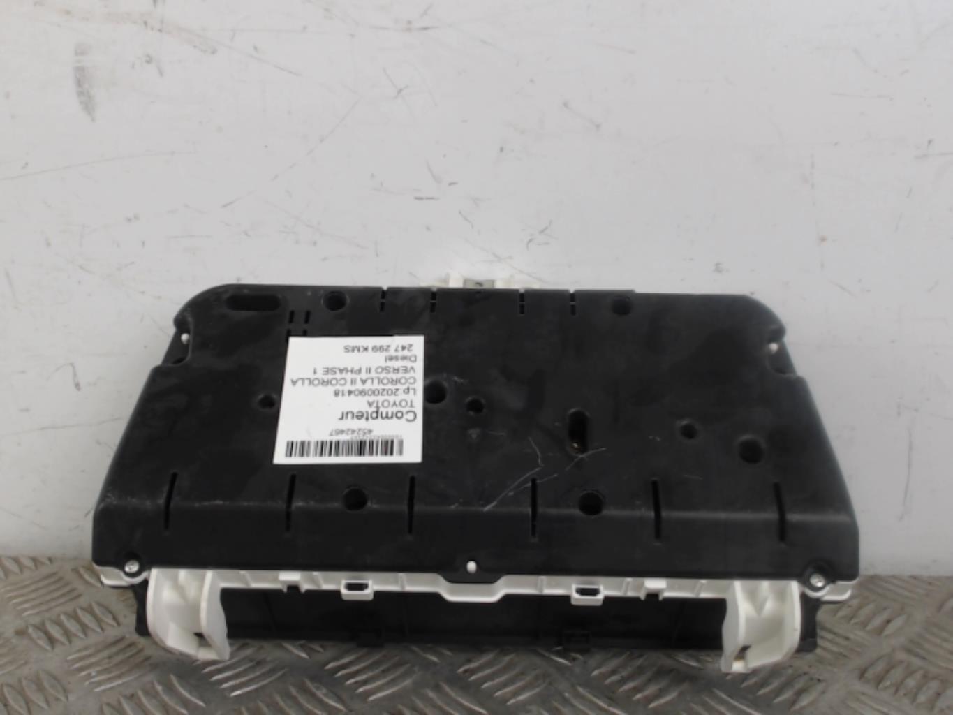 Compteur TOYOTA COROLLA VERSO 2 PHASE 1 Diesel - 1