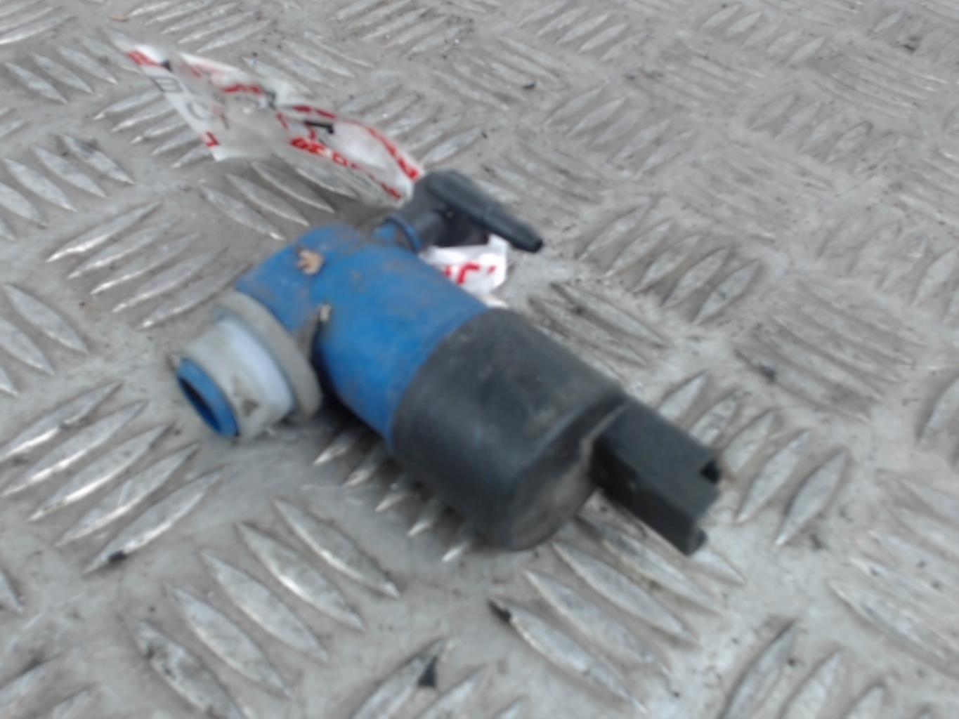 Pompe lave glace avant RENAULT CLIO 3 PHASE 2 Essence - 1