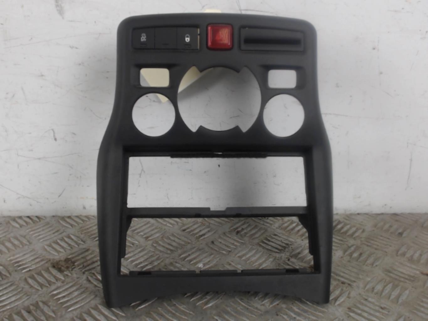 Facade autoradio CITROEN C3 PICASSO PHASE 2 Diesel - 1