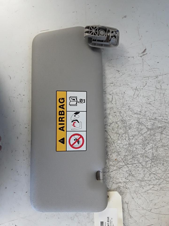 Pare soleil droit RENAULT CLIO 4 PHASE 2 Diesel - 1