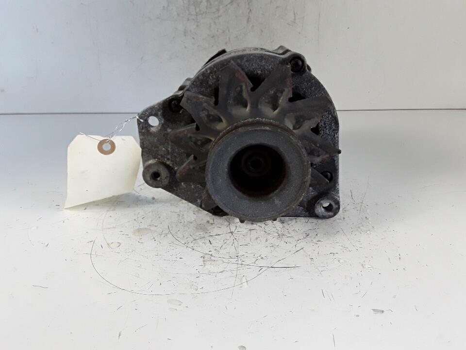 Alternateur VOLKSWAGEN PASSAT 3 PHASE 1 BREAK  - 1