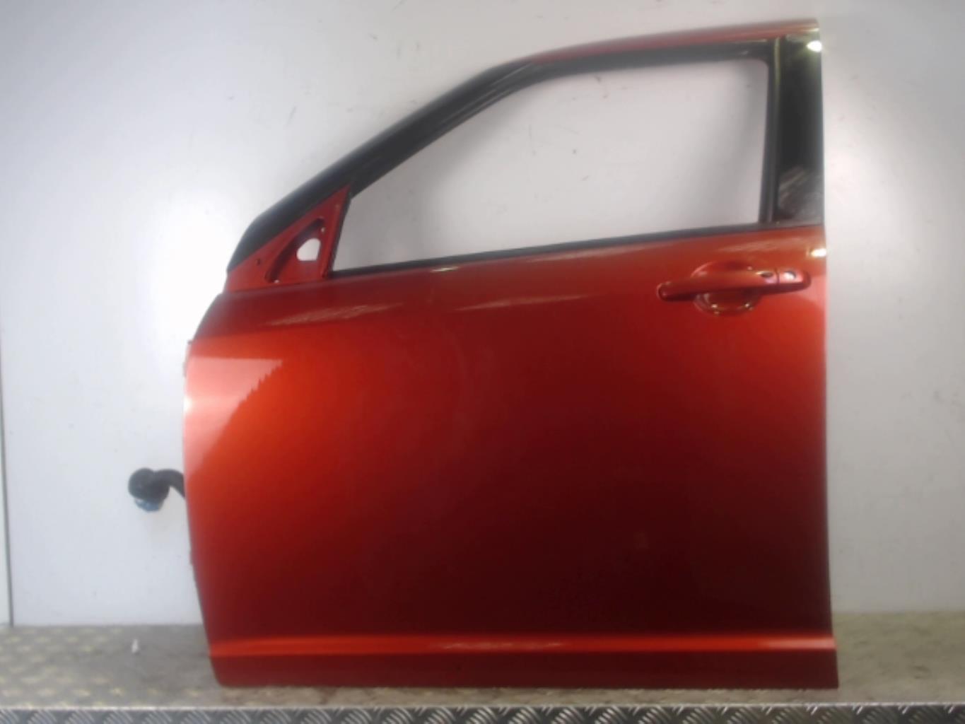 Porte avant gauche SUZUKI SWIFT 3 Essence - 1