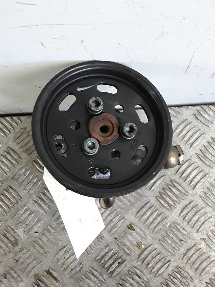 Pompe de direction VOLKSWAGEN NEW BEETLE 1 PHASE 1 Essence - 1