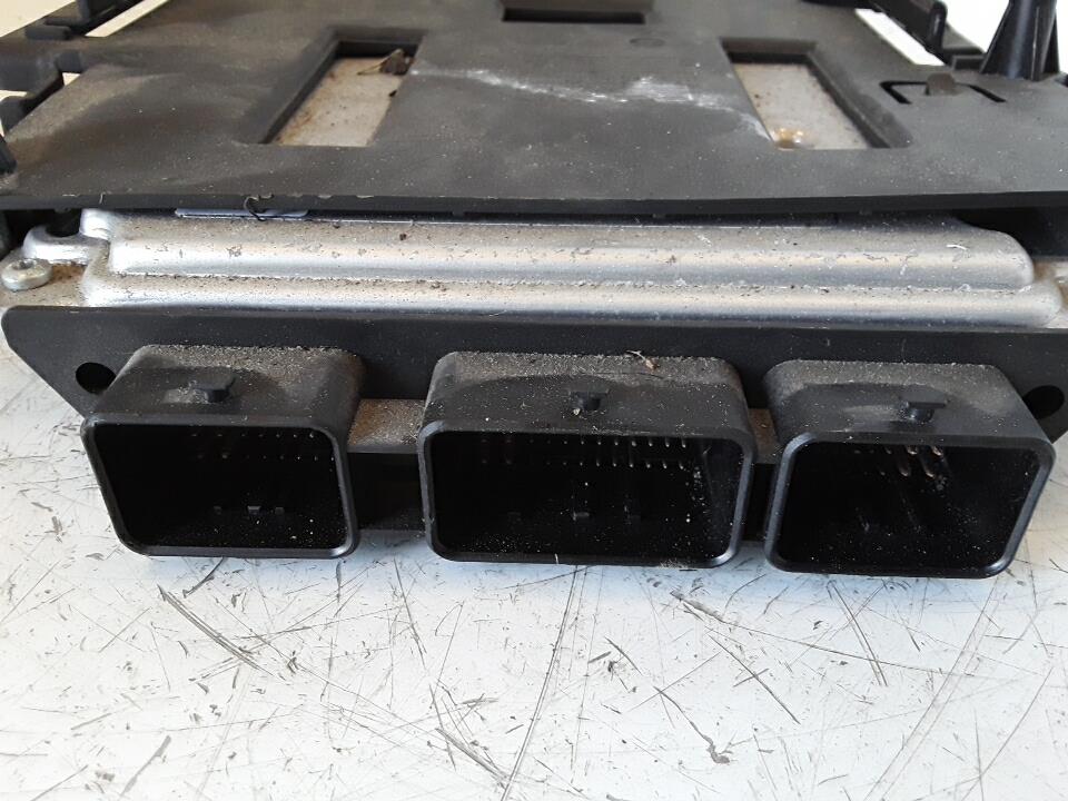 Calculateur CITROEN C5 2 Diesel - 1