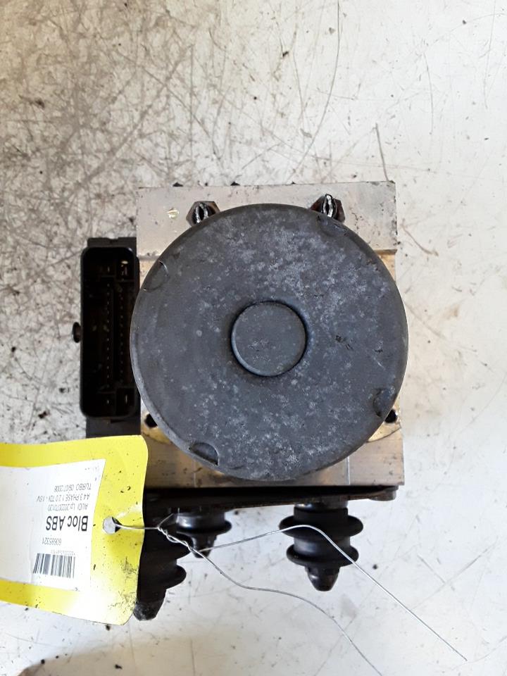Blocco ABS (antibloccaggio freni) AUDI A4 3 PHASE 1 Diésel - 1