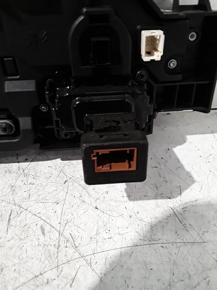 Ecran GPS CITROEN C4 GRAND PICASSO 2 PHASE 1 Diesel - 1