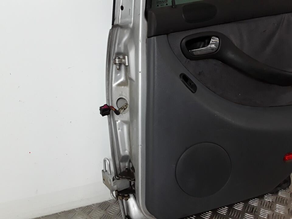 Puerta trasera derecha SEAT TOLEDO 2 Diésel - 1