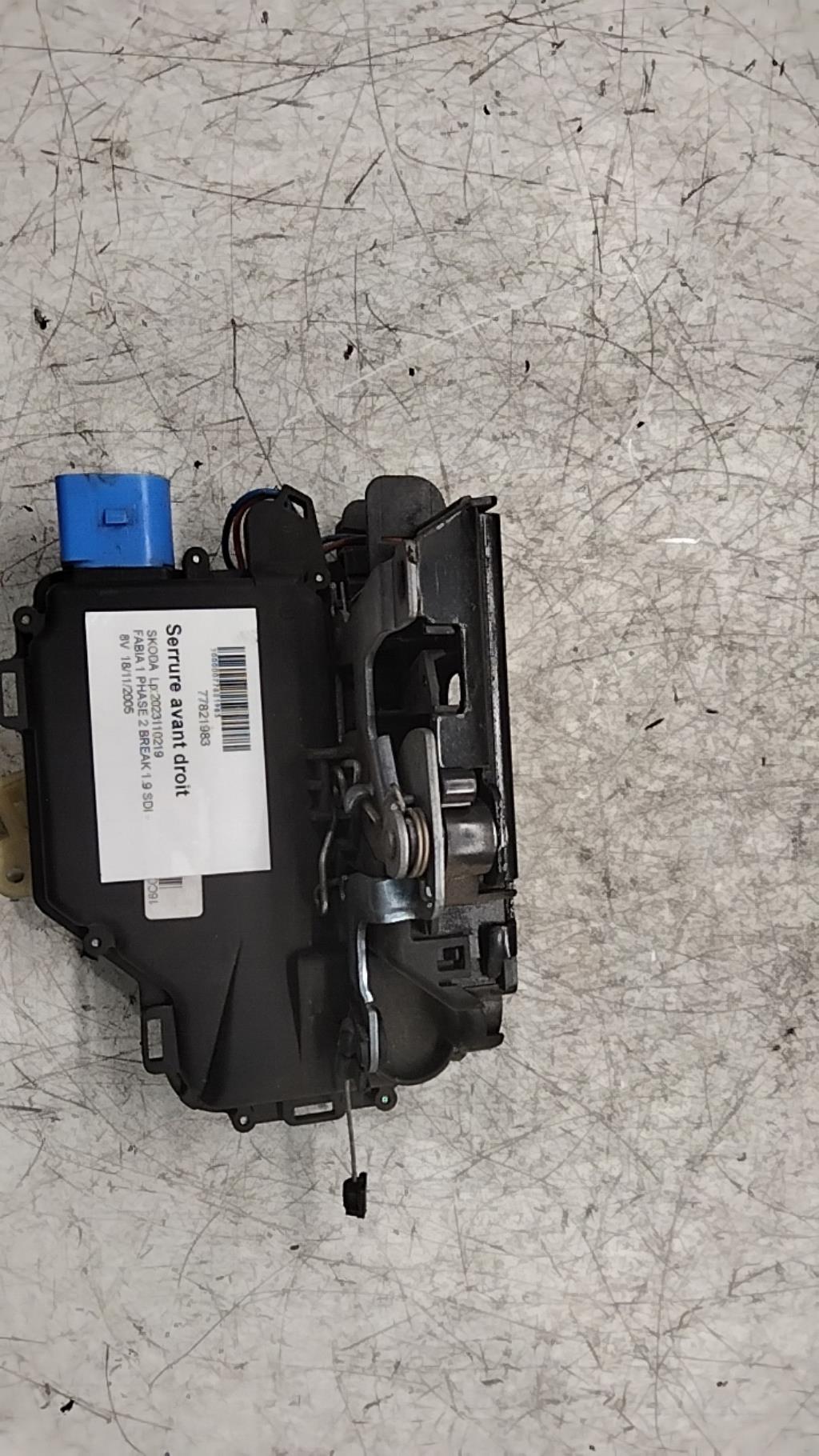 Serrure avant droit SKODA FABIA 1 PHASE 2 BREAK Diesel - 1