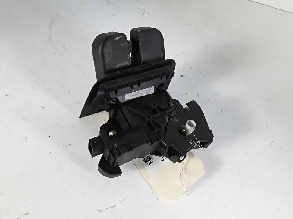 Serrure de hayon AUDI A3 PHASE 1  - 1