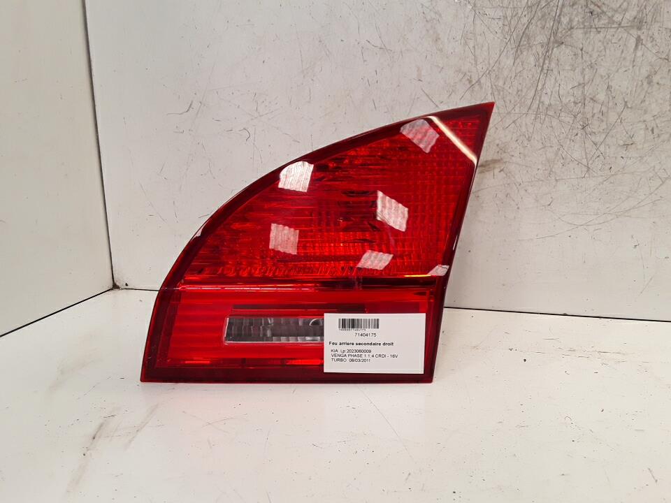 Feu arriere secondaire droit (feux) KIA VENGA PHASE 1 Diesel - 1