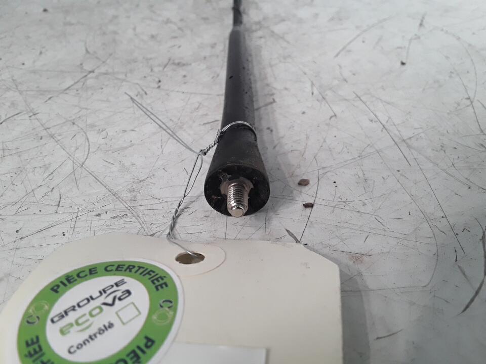 Antenne RENAULT CLIO 4 PHASE 1 Diesel - 1