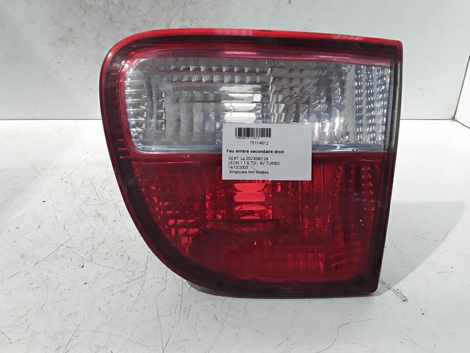 Feu arriere secondaire droit (feux) SEAT LEON 1 Diesel - 1