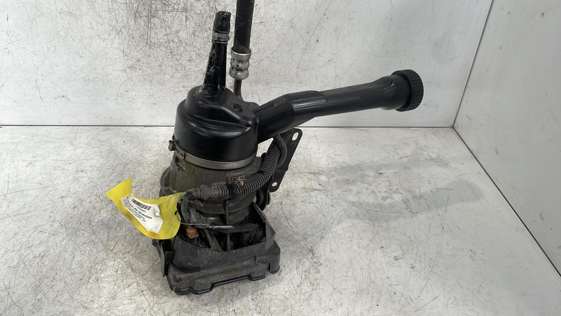Pompe de direction CITROEN C4 PICASSO 1 Diesel - 1