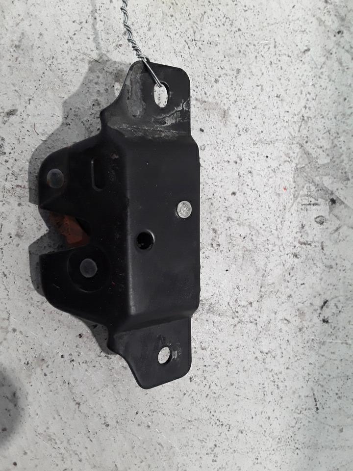 Serrure de coffre PEUGEOT 206 PHASE 1 Essence - 1