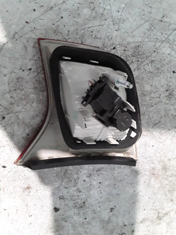 Feu arriere secondaire gauche (feux) AUDI A4 2 PHASE 2 Diesel - 1