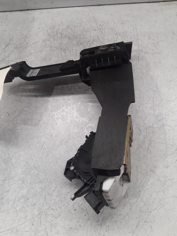 Serrure avant gauche FORD MONDEO 2 Diesel - 1