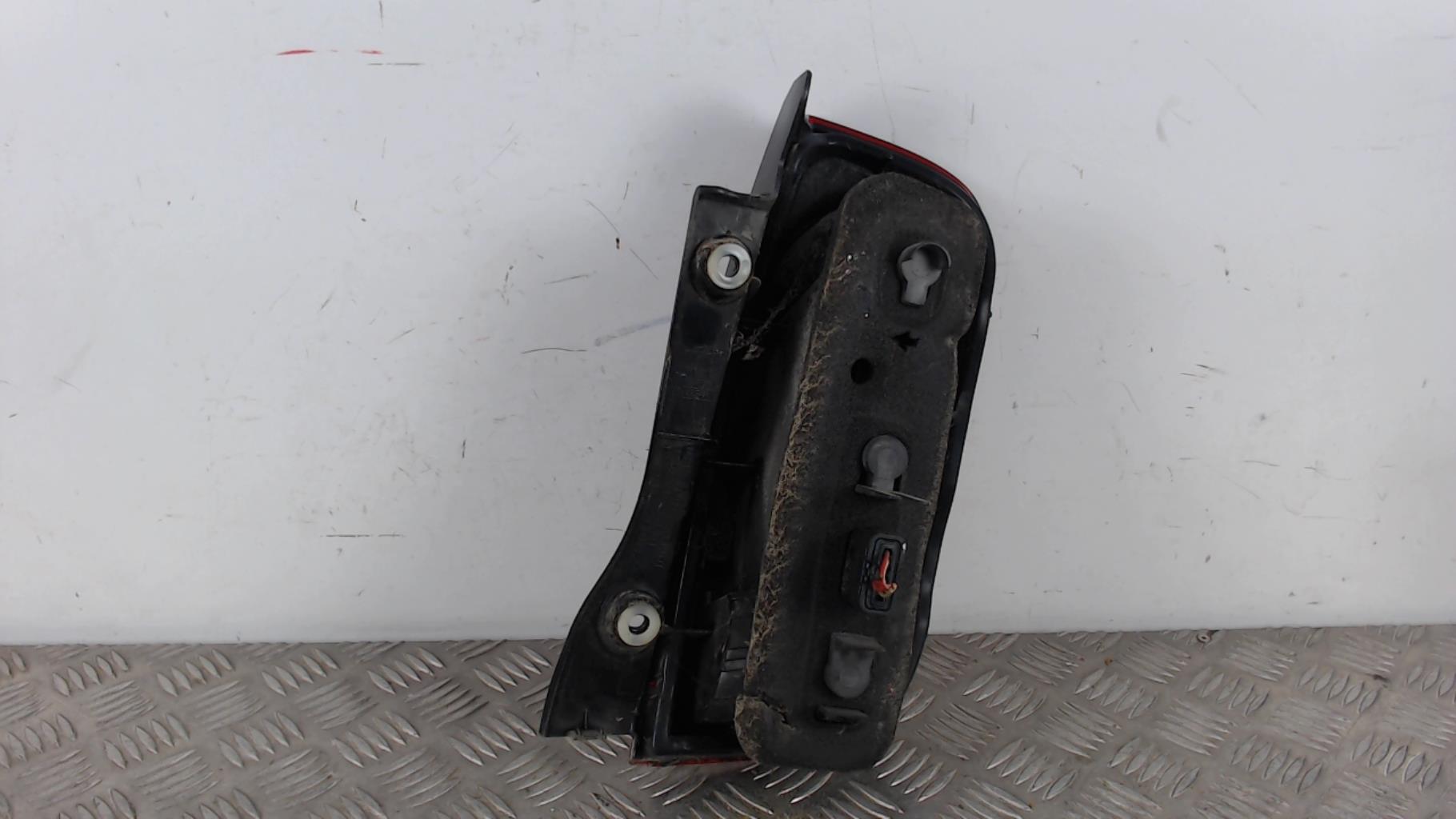 Fanale posteriore principale sinistro (luci) NISSAN MICRA 3 PHASE 1 Gasolina - 1