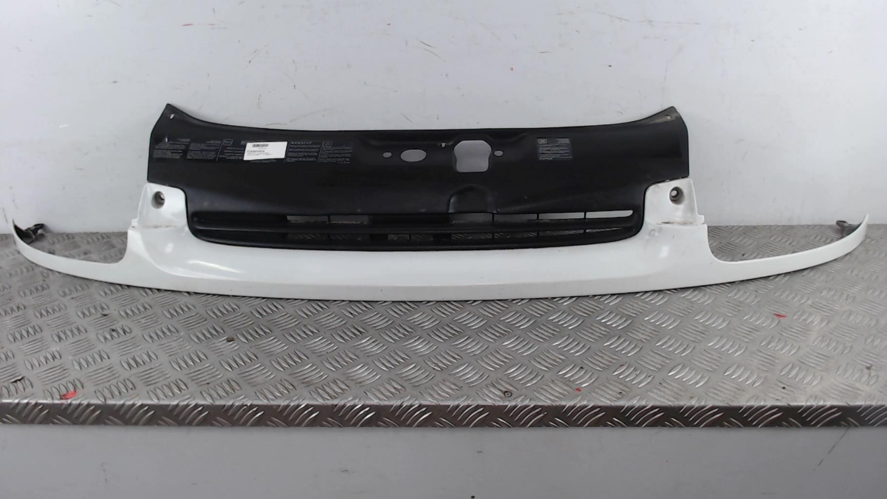 Calandre RENAULT CLIO 2 PHASE 1 Essence - 1
