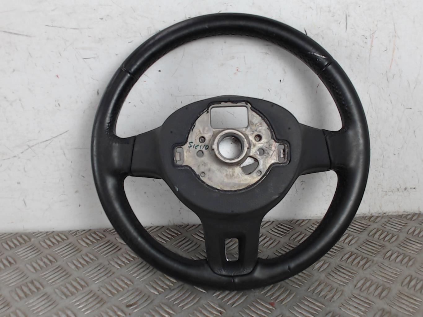 Volant VOLKSWAGEN GOLF 6 BREAK Diesel - 1