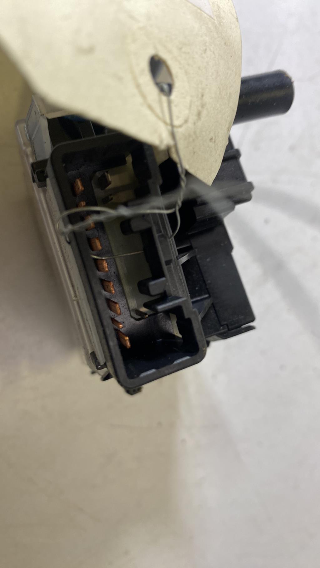 Commodo phare SUZUKI SWIFT 4 Essence - 1