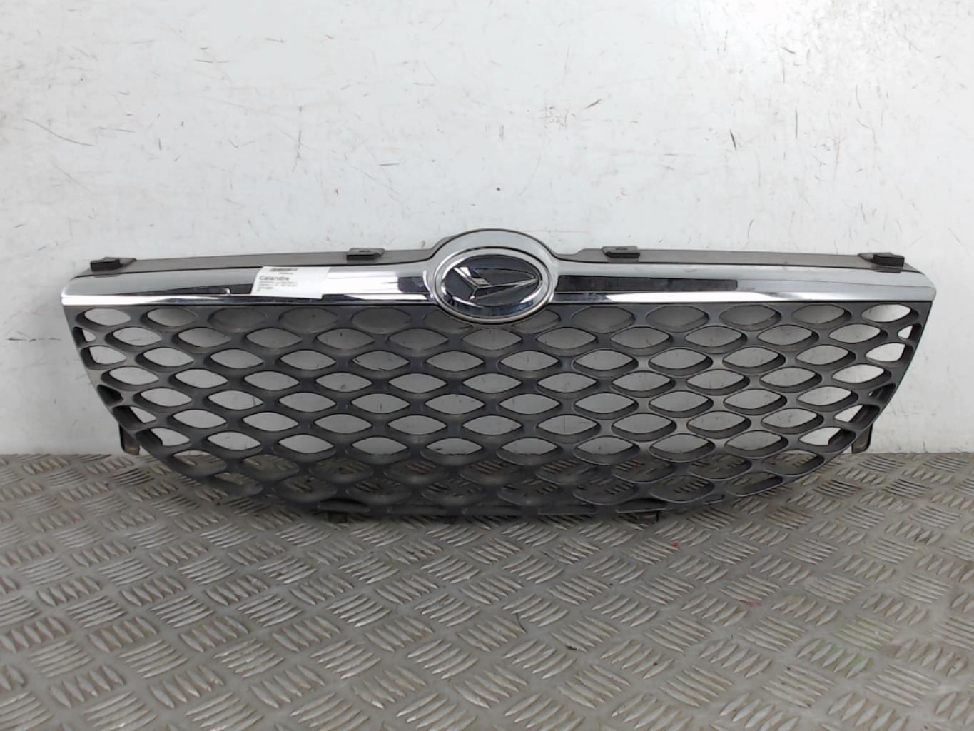 Calandre DAIHATSU SIRION 1 Essence - 1
